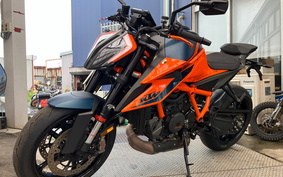 KTM 1290 SUPER DUKE R 2021 V3940