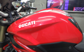 DUCATI STREETFIGHTER 848 2012