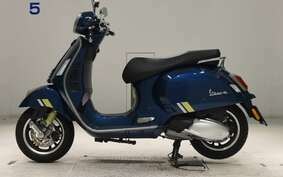 VESPA GTS300 SUPER テック 2023