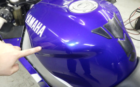 YAMAHA YZF-R1 2000