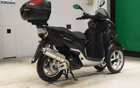 YAMAHA TRICITY 125 SE82J