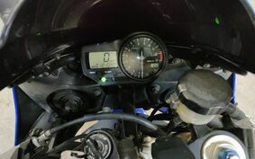 YAMAHA YZF-R1 2000 RN04