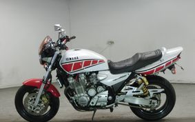 YAMAHA XJR1300 1999 RP01J