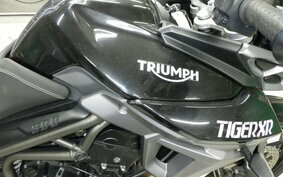 TRIUMPH TIGER 800 XR 2016 RE49B8