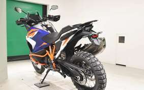 KTM 1290 SUPER ADVENTURE R 2024