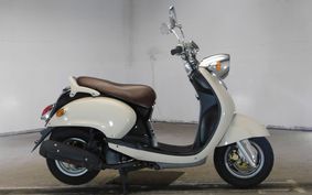 YAMAHA VINO 125 SE24