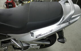 SUZUKI BANDIT 1200 2001 GV77A