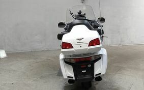 HONDA GL 1800 GOLD WING 2015 SC68