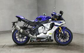 YAMAHA YZF-R1 2015 RN39