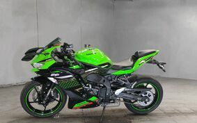 KAWASAKI ZX-25R ZX250E