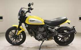 DUCATI SCRAMBLER ICON 2015