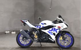 SUZUKI GSX-R125 DL33B