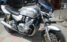 YAMAHA XJR1300 1998 RP01J