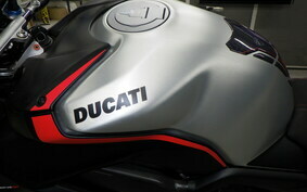 DUCATI STREETFIGHTER V4 S 2022