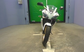 YAMAHA YZF-R125 RE06