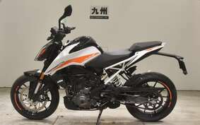 KTM 390 DUKE 2023 JPJ40