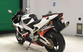 YAMAHA YZF-R1 2000 RN04