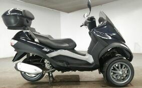 PIAGGIO MP3 250 RL M472