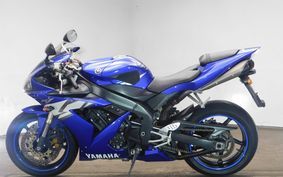 YAMAHA YZF-R1 2004 RN12