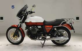 MOTO GUZZI V7 SPECIAL 2013