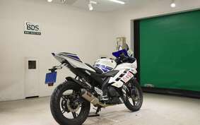 YAMAHA YZF-R15