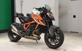 KTM 1290 SUPER DUKE R 2023 V3940