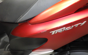 YAMAHA TRICITY 125 SE82J