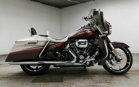 HARLEY FLHXSE 1800CVO 2011 PZ8