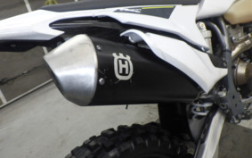 HUSQVARNA FE250