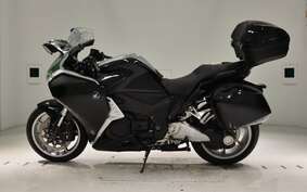 HONDA VFR1200F DCT 2013 SC63