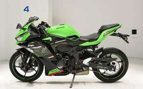 KAWASAKI ZX-25R ZX250E