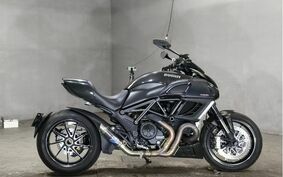 DUCATI DIAVEL Carbon 2013 G100AB