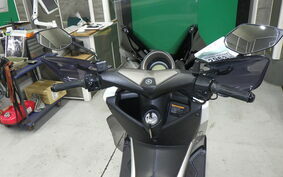 YAMAHA N-MAX SE86J