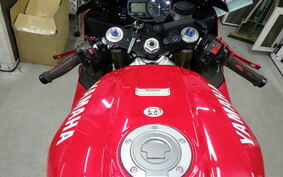 YAMAHA YZF-R1 2001 RN04