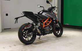 KTM 125 DUKE JPA40