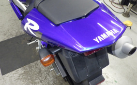 YAMAHA YZF-R1 2000