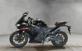 YAMAHA YZF-R25 RG10J