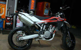 HUSQVARNA SM450R 2014 A202