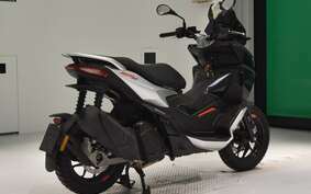 APRILIA SR GT200