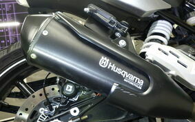 HUSQVARNA SVARTPILEN 250