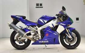 YAMAHA YZF-R1 2001 RN04