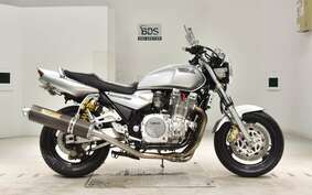 YAMAHA XJR1300 1998 RP01J