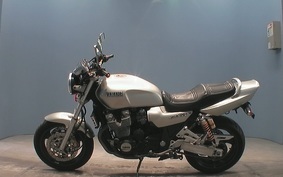 YAMAHA XJR1200 1995 4KG