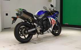 YAMAHA YZF-R1 2010 RN23