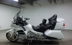 HONDA GL 1800 GOLD WING 2011 SC68