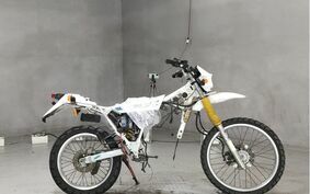 YAMAHA SEROW 225 W 4JG