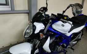 SUZUKI GLADIUS ABS 2011 VK58A