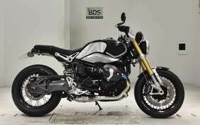 BMW R NINE T 2015