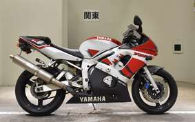 YAMAHA YZF-R6 2000 RJ03