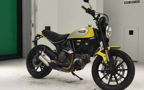 DUCATI SCRAMBLER ICON 2015